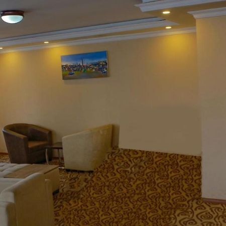 Holiday Hotel 아디스아바바 외부 사진