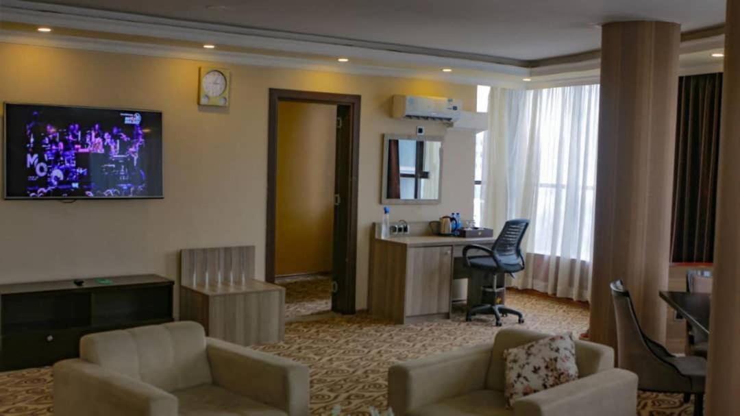 Holiday Hotel 아디스아바바 외부 사진