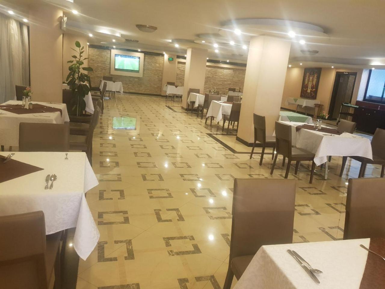 Holiday Hotel 아디스아바바 외부 사진