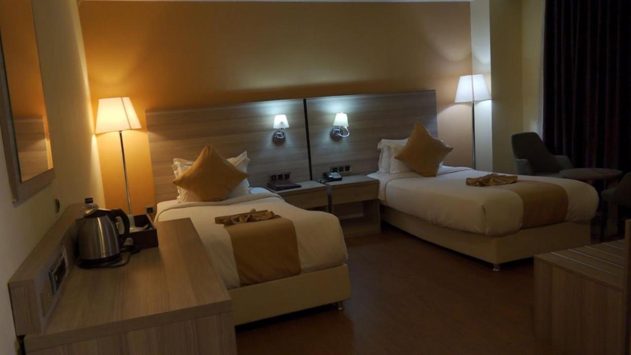Holiday Hotel 아디스아바바 외부 사진